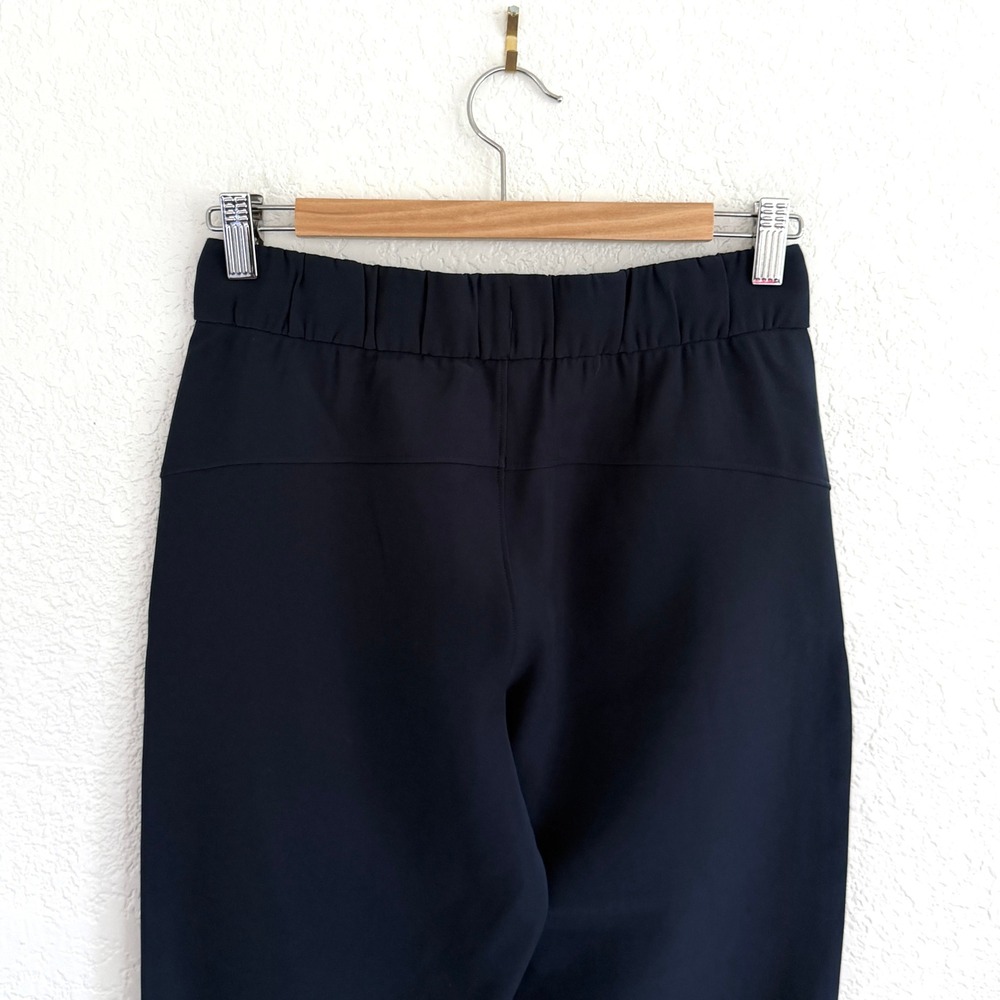 Lululemon On the Fly Crop True Navy Luxtreme Drawstring Pants Commuter Size 4 - Picture 8 of 14
